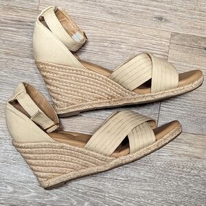 Me Too Woman's Espadrille Wedge Sandals With Ankle‎ Strap Khaki Beige Size 8